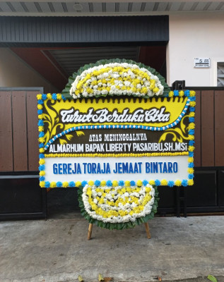 Papan Bunga Duka di Meruya Selatan